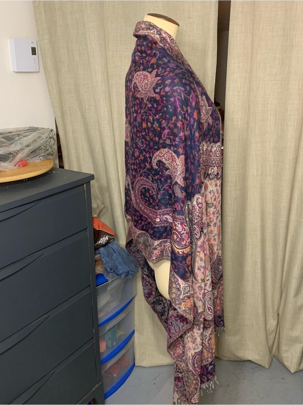 Paisley Woven Scarf Wrap Purple Cream Rectangle Fringed Shawl 28"X80" Reversible - Picture 6 of 11